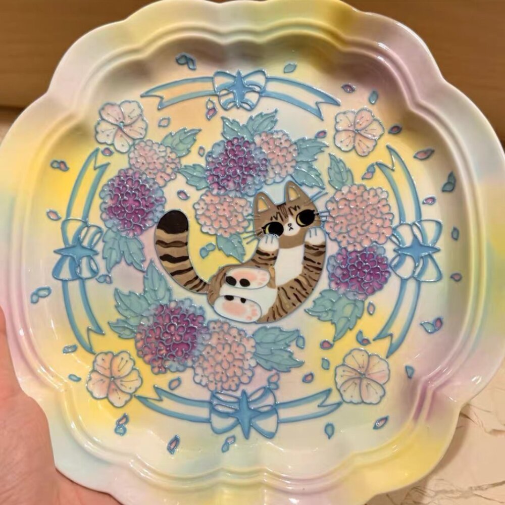 Decorative Plate – Floral Style Design
